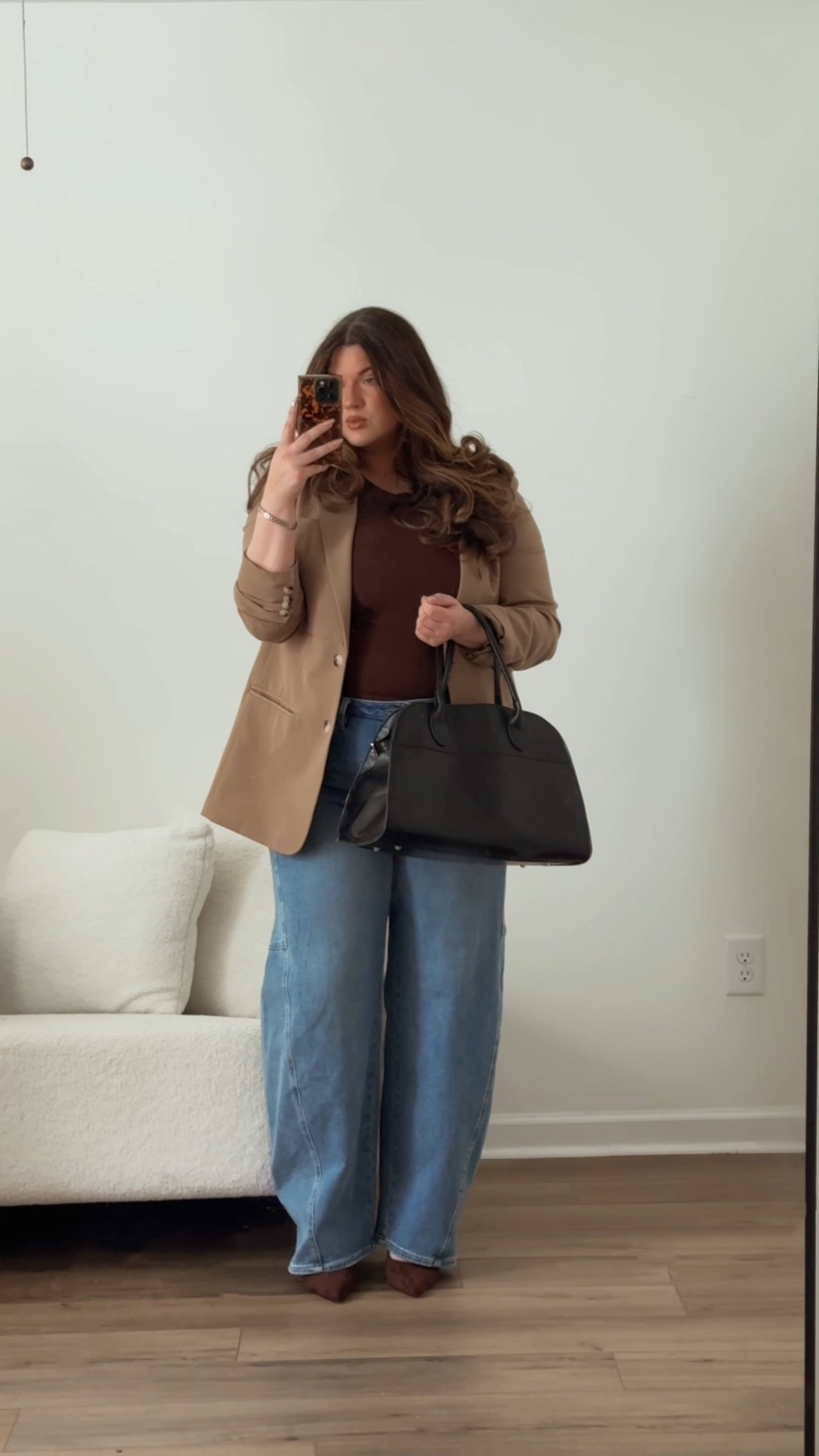 Top and Blazer: XL
Jeans: 32 (they are stretchy too! I’m normally a 33 in Abercrombie for comparison)


Business casual work outfit, barrel jeans, blazer, workwear, office outfit 

#LTKMidsize #LTKootd #LTKWorkwear