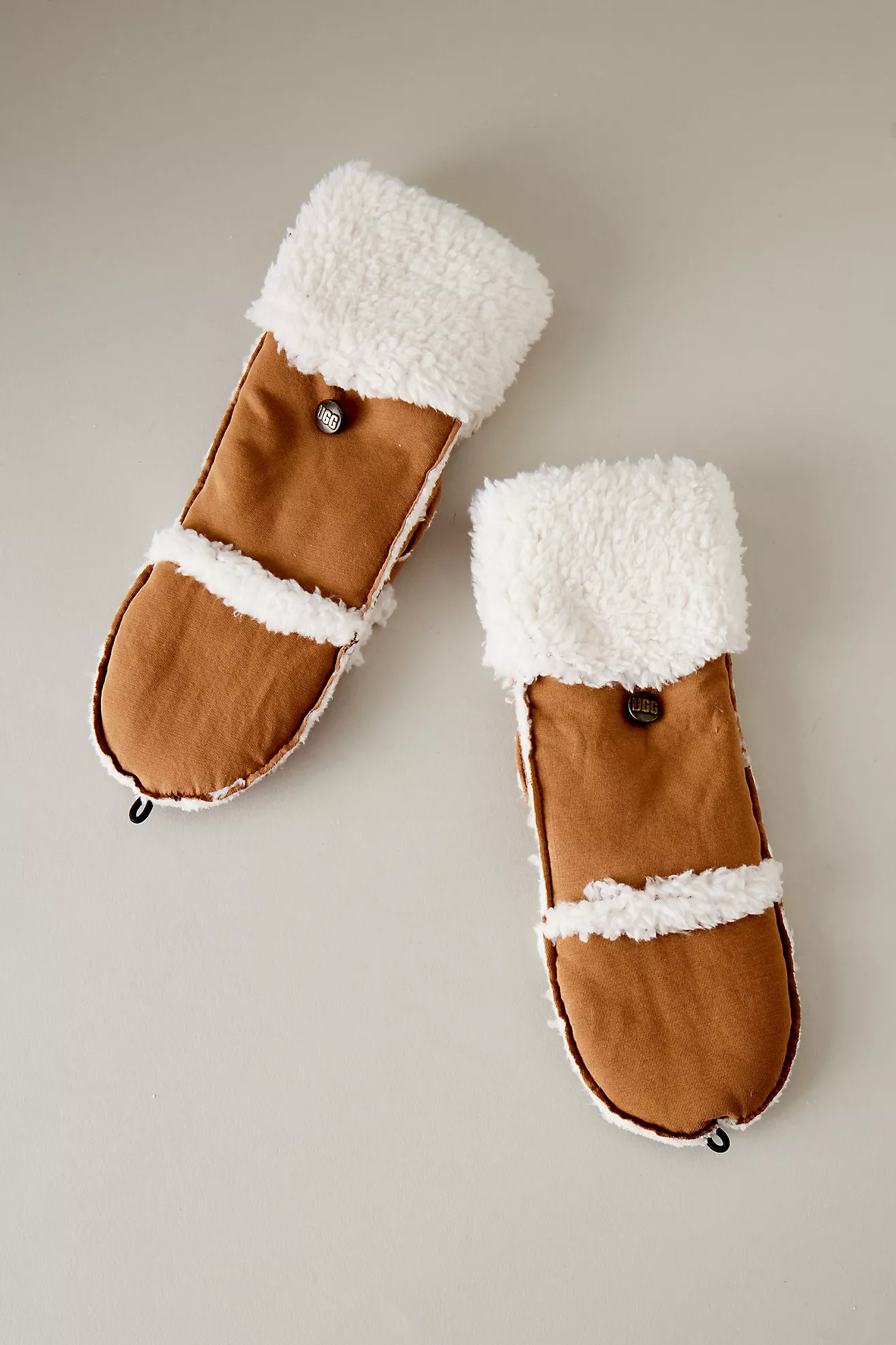 Moufles en daim à doublure en polaire UGG | Anthropologie (EU)