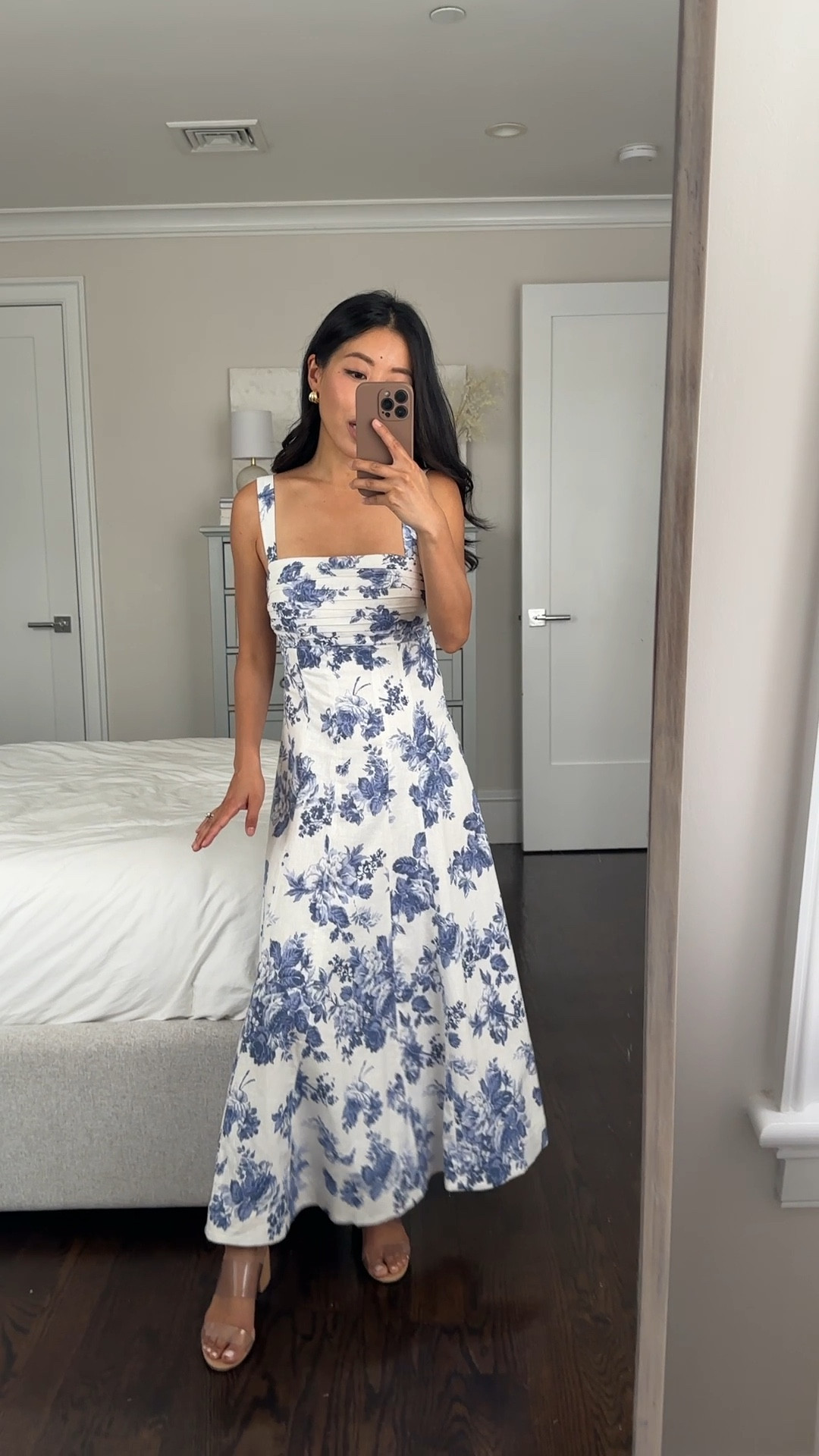 **note** the dress I’m trying on is actually regular sizing but it does come in petite! I’m 5 feet tall, Petite should be more of a midi length on me while regular sizing as you can see is closer to maxi length. 

Abercrombie is having a huge dress sale right now! Use code AFJEAN for a stackable 15% off. This dress has such a Nantucket / cape cod summers vibe 

• AF fit & flare linen dress xxs  - so elegant in this gorgeous blue and white floral linen print that I can’t get enough of. The xxs is fitted on me through the bust and waist, wide shoulder straps are secure and adjustable in length.

I didn’t need a bra with this one due to the pleated bodice 

• Schutz sandals 5.5

@abercrombie #abercrombiepartner 

#LTKSeasonal #LTKsalealert #LTKwedding