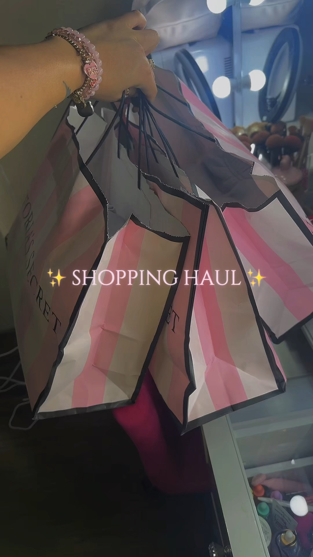 VS SHOPPING HAUL NEW COLLECTION 

#LTKSeasonal #LTKFindsUnder100 #LTKHoliday