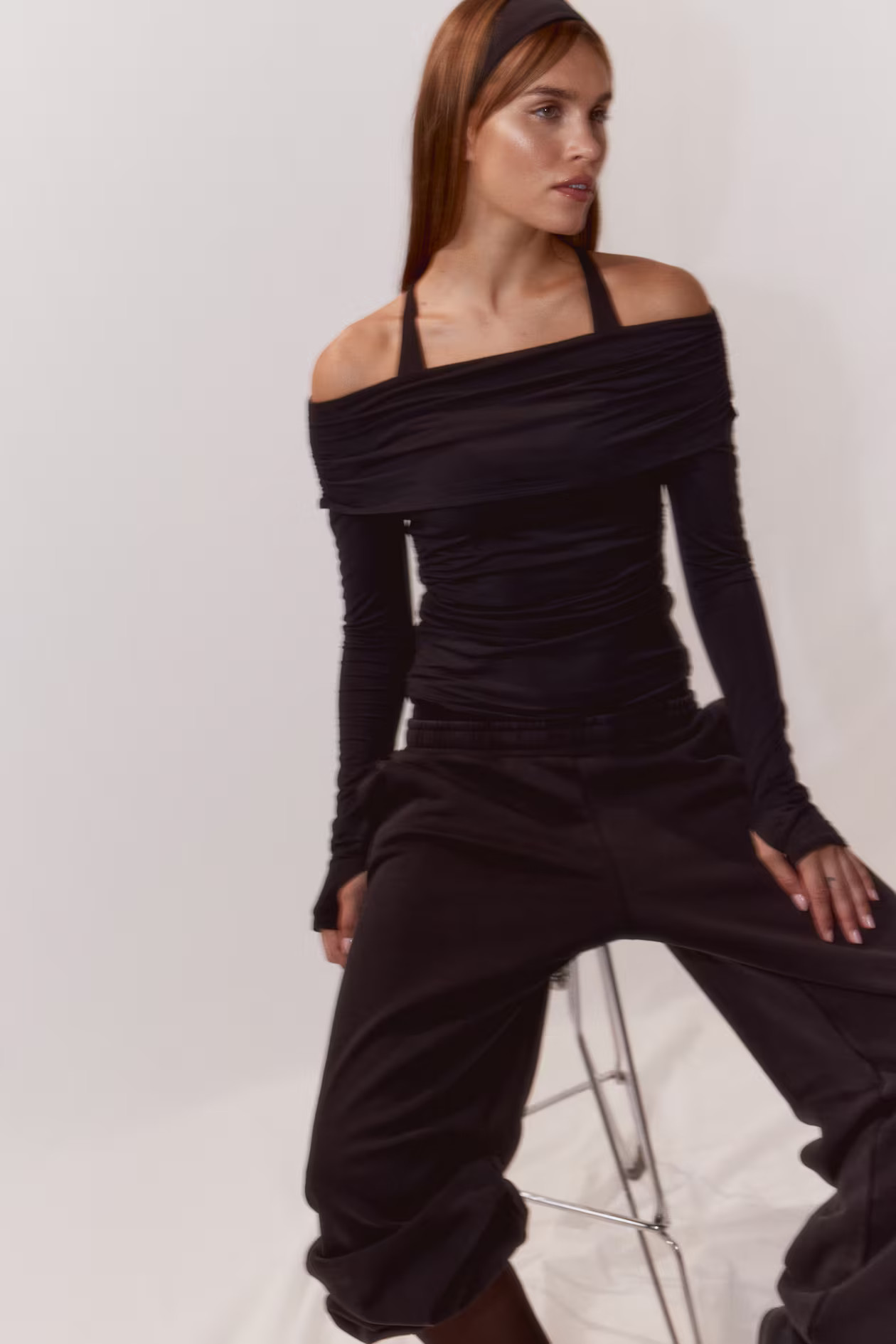 Off-the-Shoulder Sports Top | H&M (US + CA)