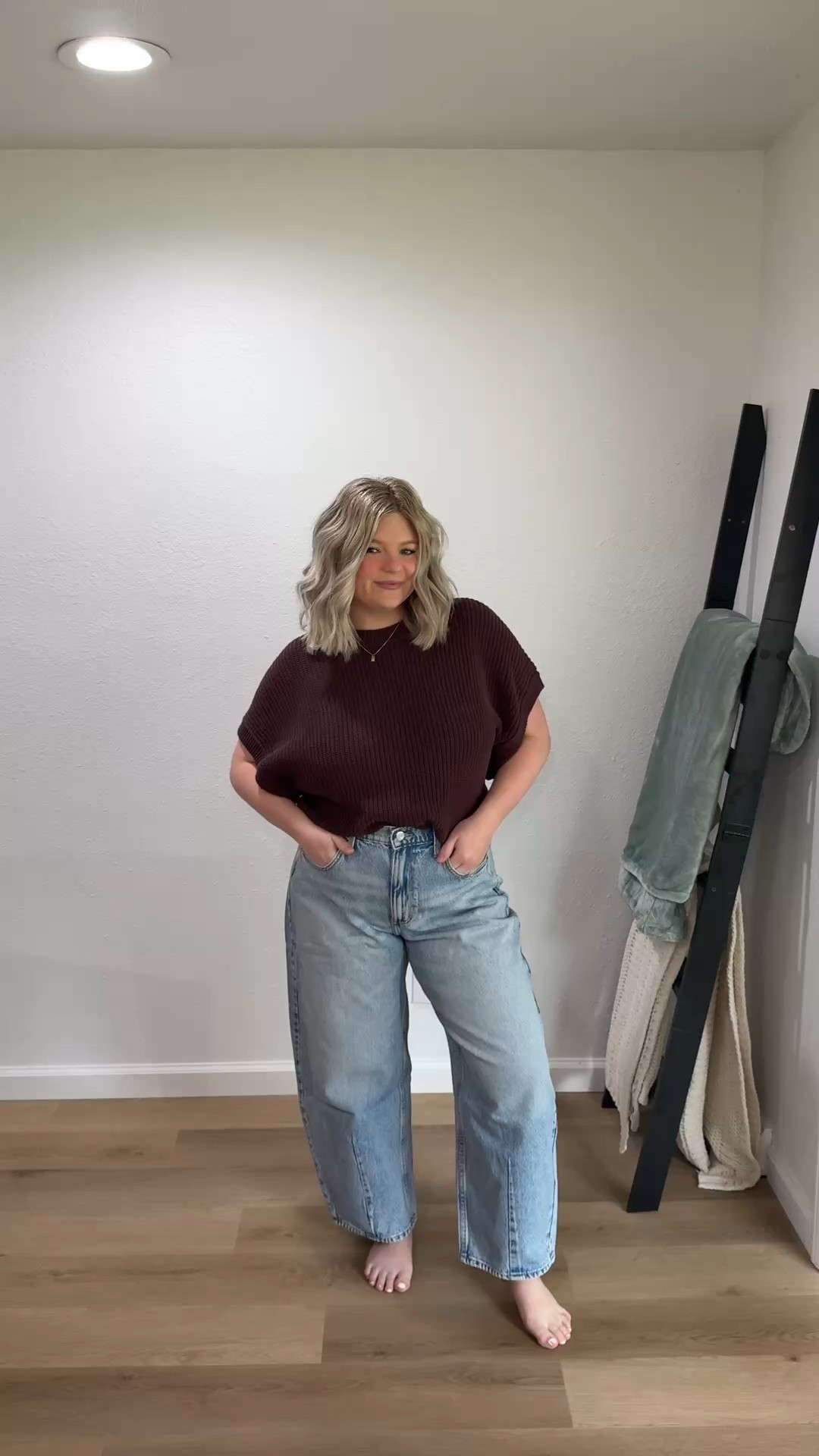 size large oversized top 
Size 12 jeans 

#LTKSaleAlert #LTKSeasonal #LTKMidsize