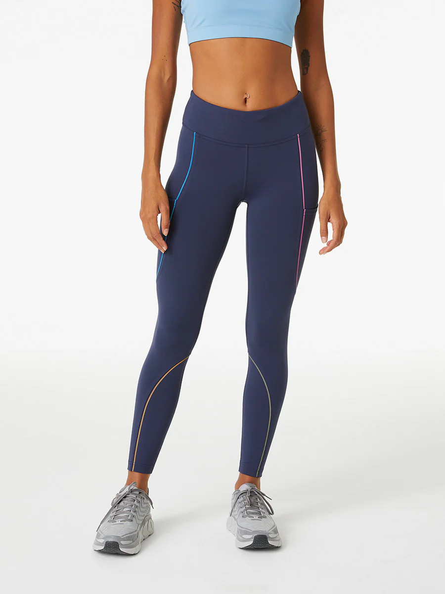 FrostKnit 7/8 LeggingA Heart | Outdoor Voices