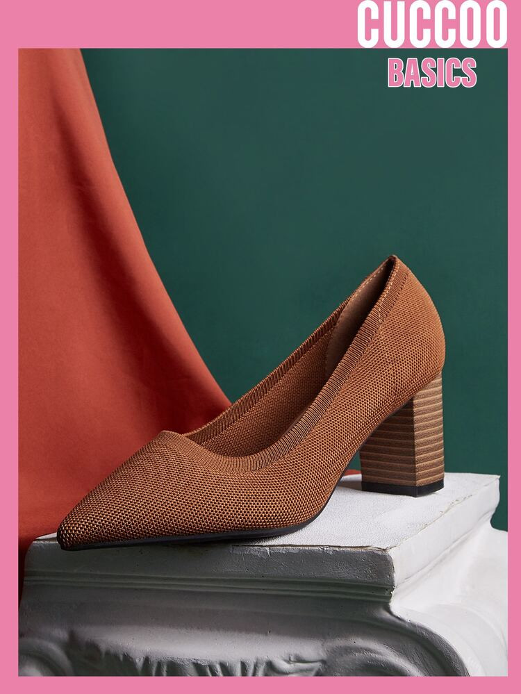 CUCCOO Basic Point Toe Chunky Court Pumps | SHEIN