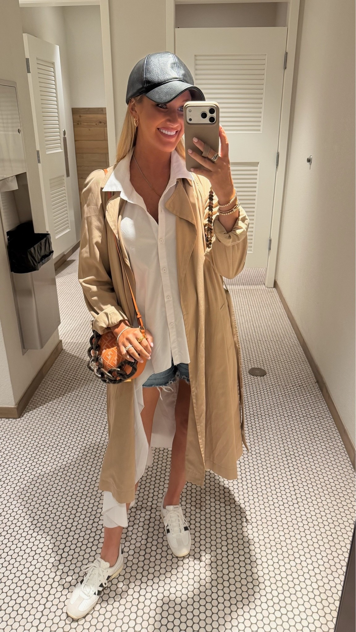 The ultimate mom outfit - but elevated! 🤎

#LTKootd #LTKmomlife #LTKgrwm