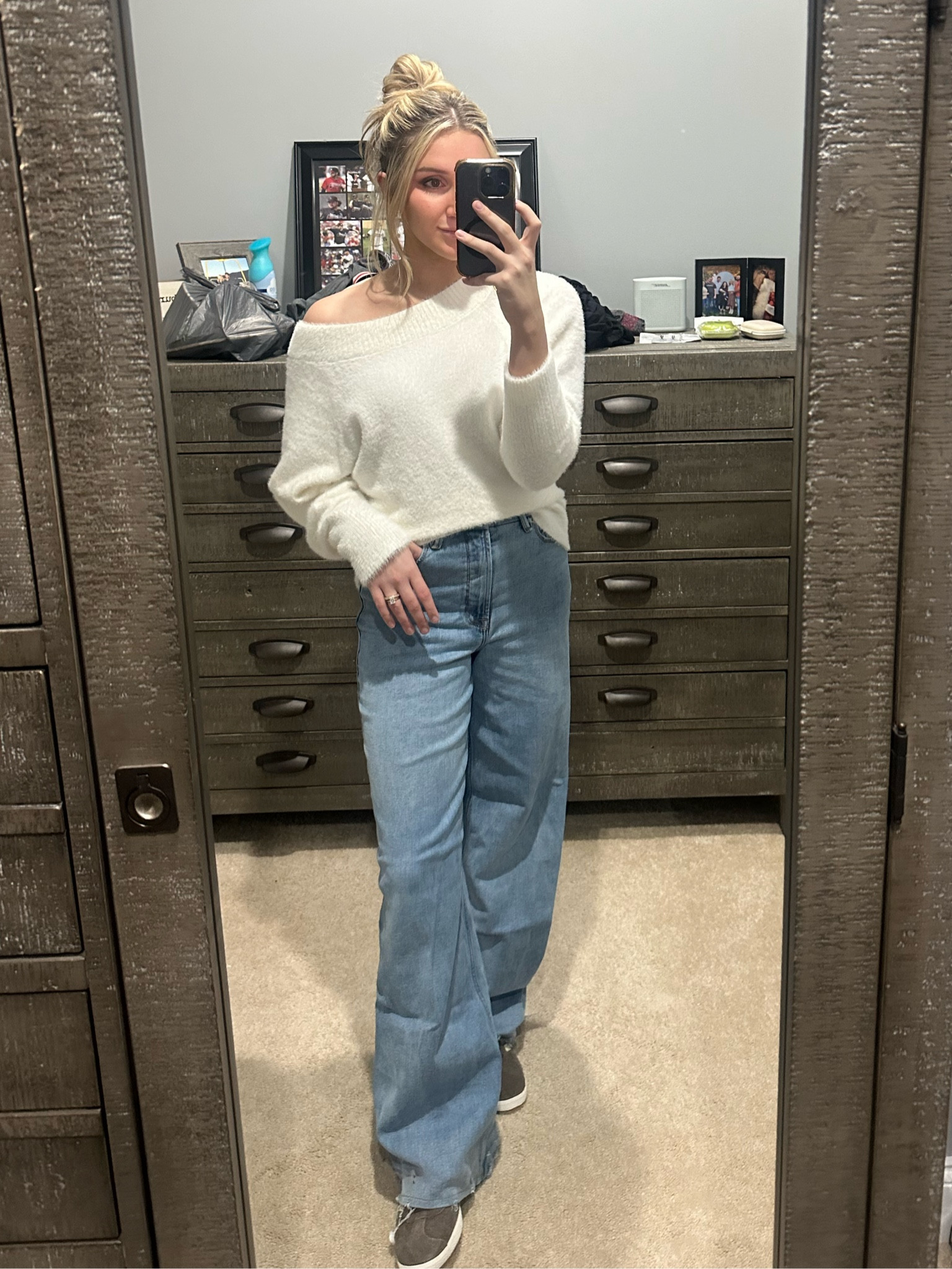 The cutest and softest sweater! I linked a sweater that looked the most similar to this one 🫶🏼

#LTKStyleTip