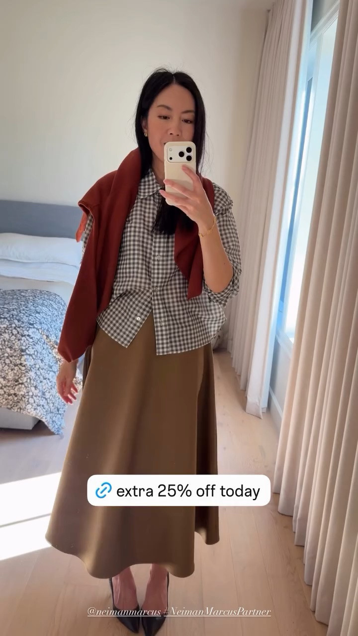 Shop the fall look here

#OOTD
#fallfashion
#falloutfit
#salealert
#fallstyle

#LTKootd #LTKgrwm #LTKSeasonal