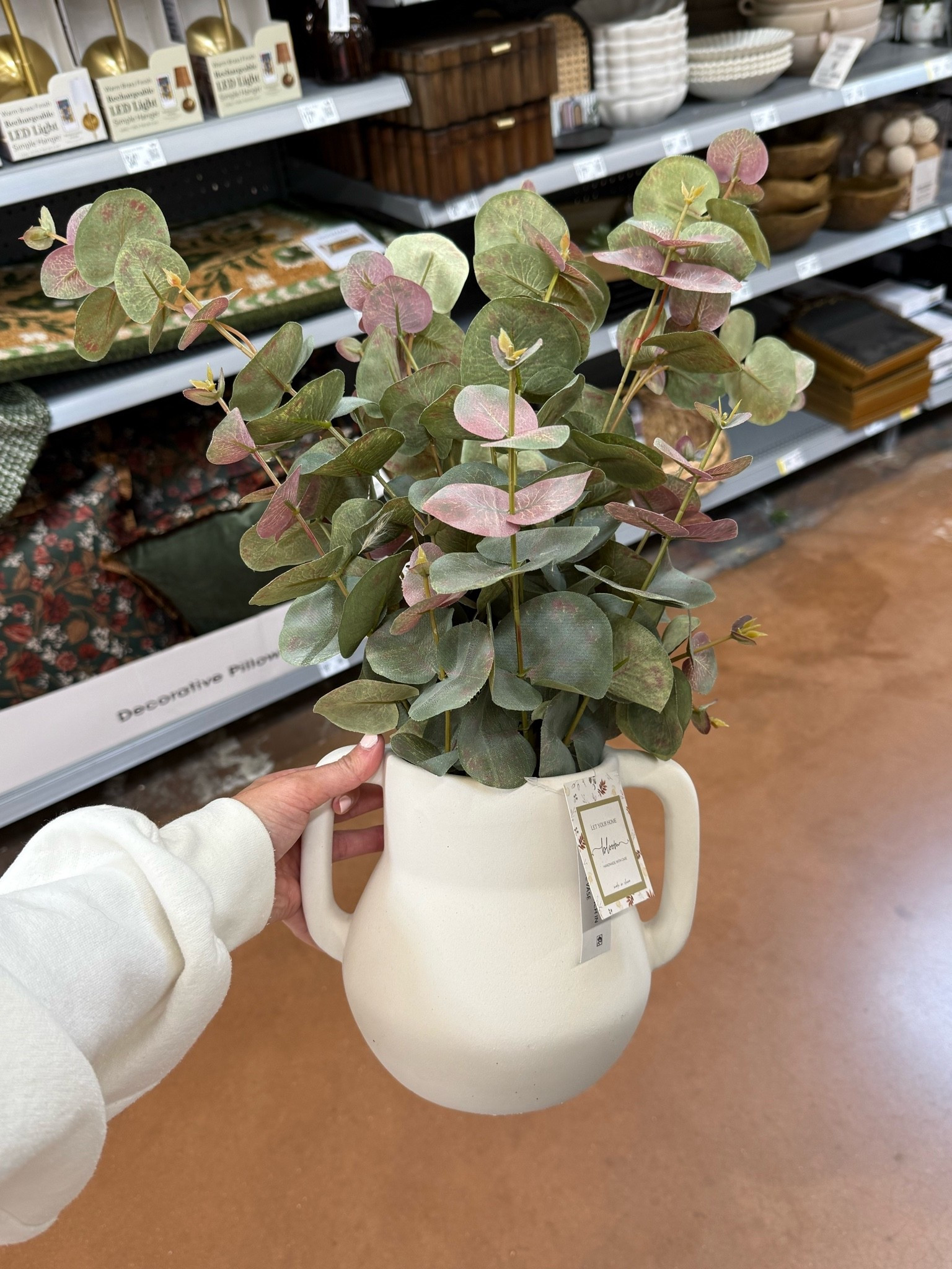 Love this @Walmart floral arrangement

Fall decor, faux plant, home finds, Walmart finds, walmart, fall finds

#LTKHome #LTKSeasonal