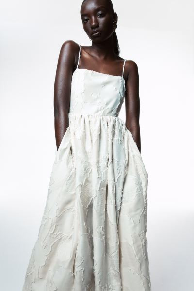 Jacquard-weave Dress - Sleeveless - Midi - Cream - Ladies | H&M US | H&M (US + CA)