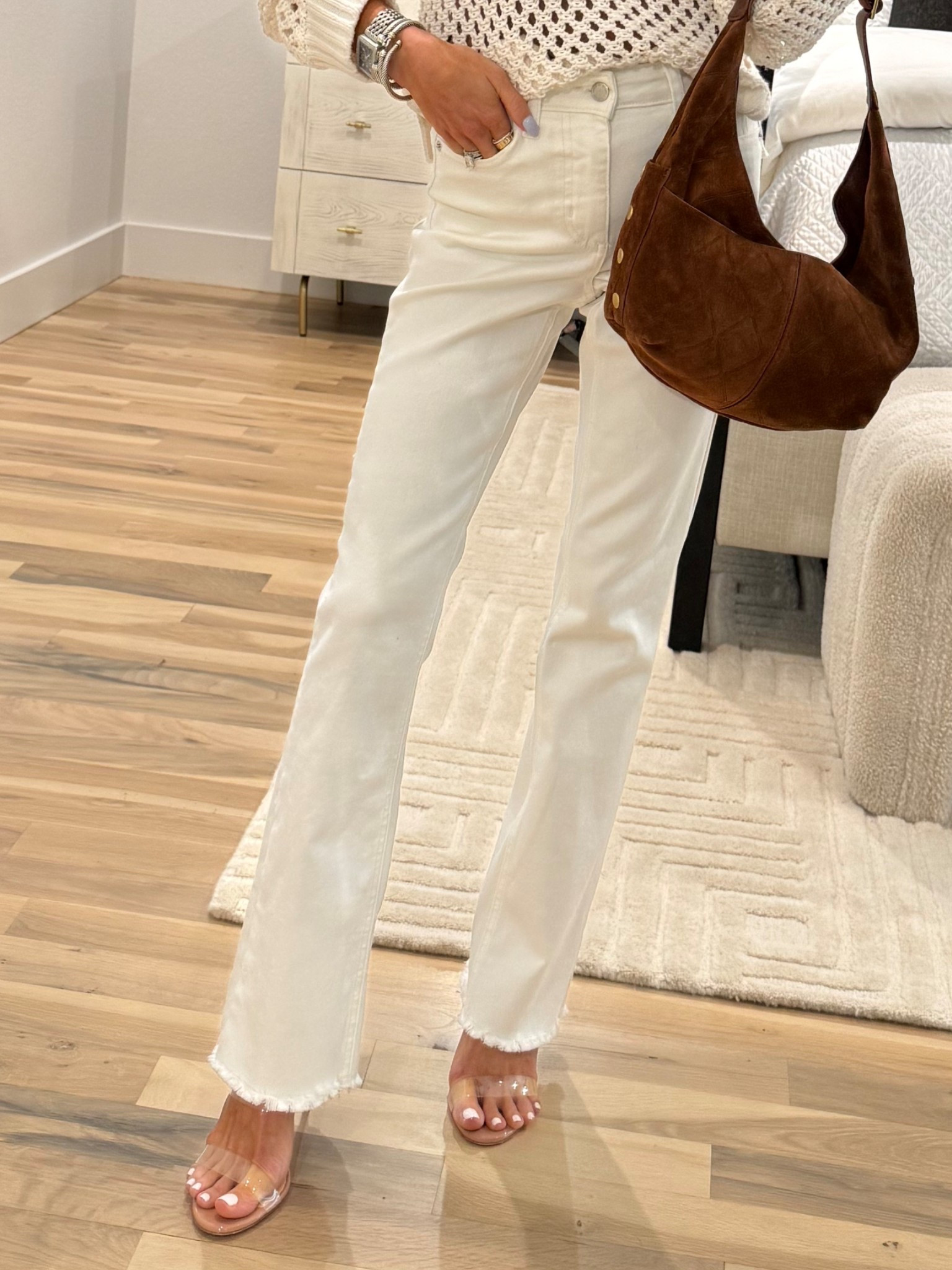 White jeans that are affordable wearing smallest size 

#LTKPetite #LTKOver40 #LTKSeasonal