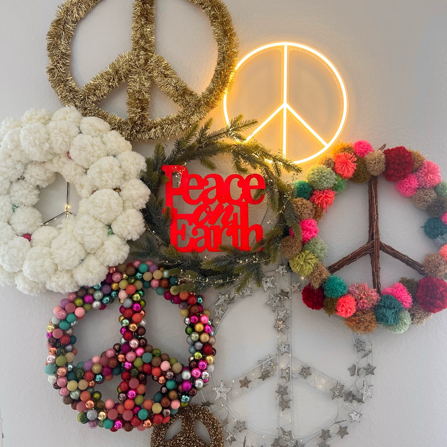 peace wreath wall ✌🏼