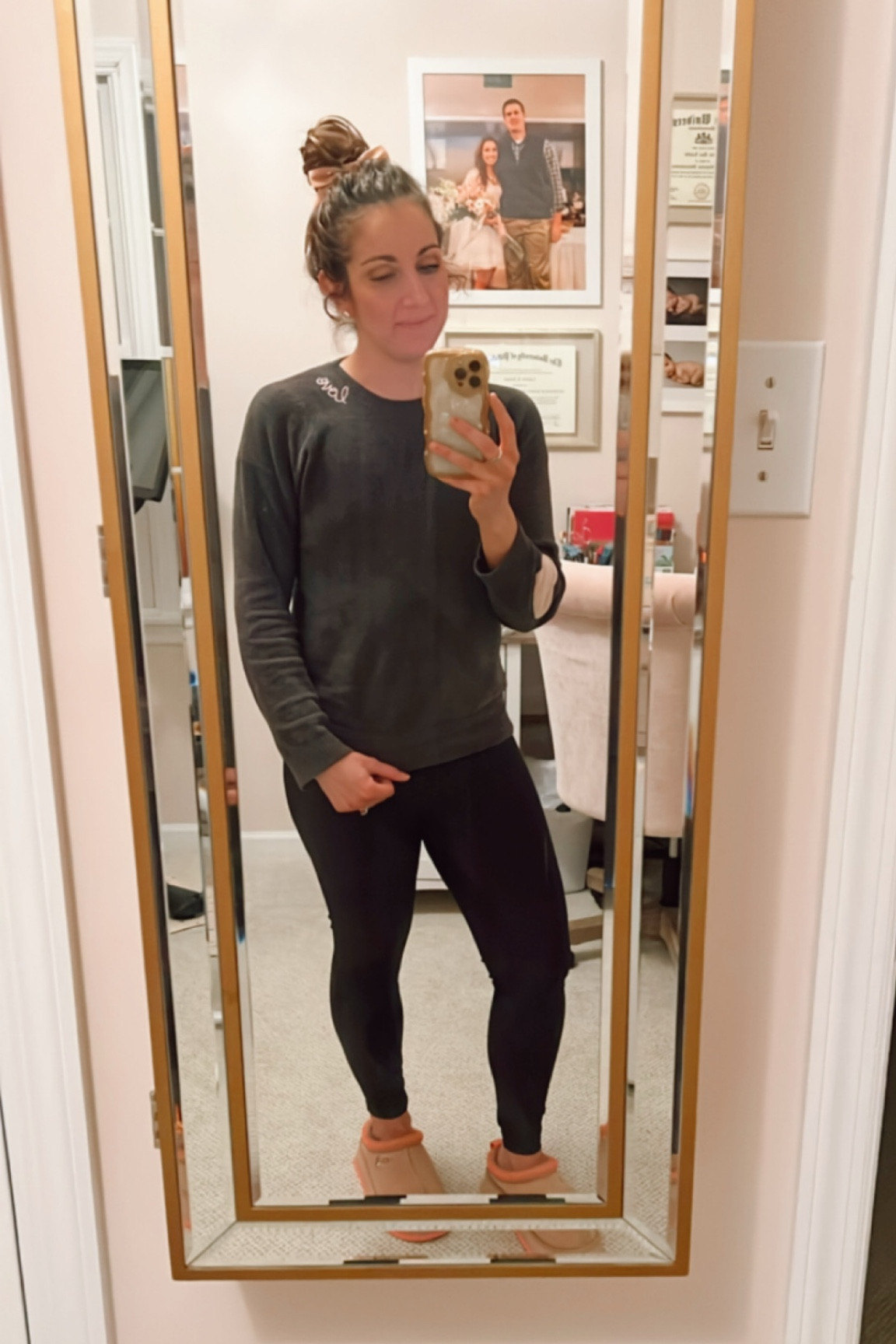 OBSESSSED with this Barefoot Dreams vday sweater 😍

#LTKMostLoved #LTKSeasonal #LTKFamily