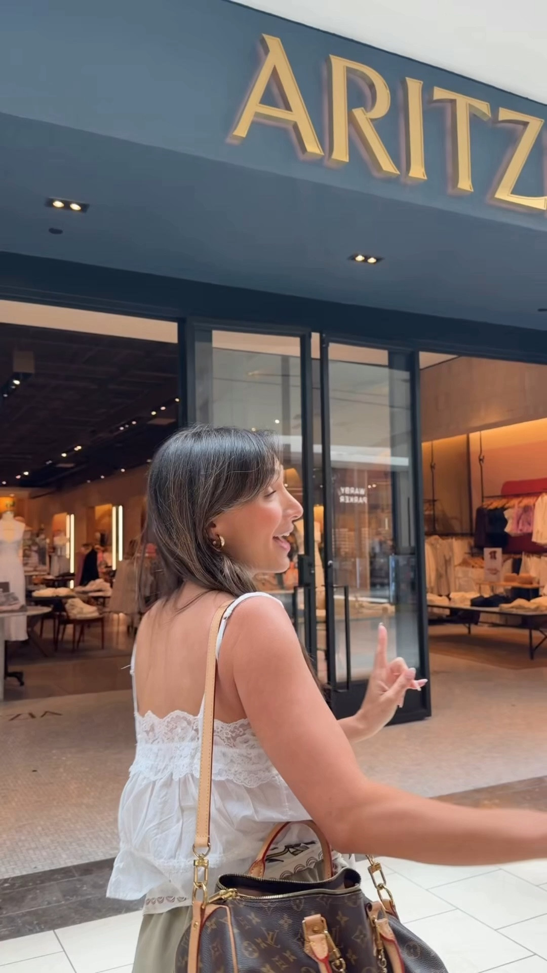 Let’s go to Aritzia together! 