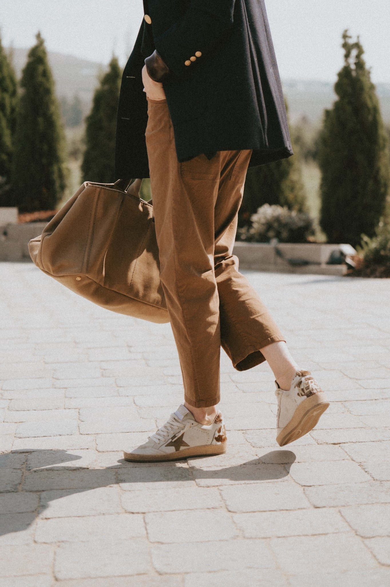 Barrel leg pants + a cool pair of sneakerStar

#LTKSeasonal #LTKStyleTip #LTKShoeCrush