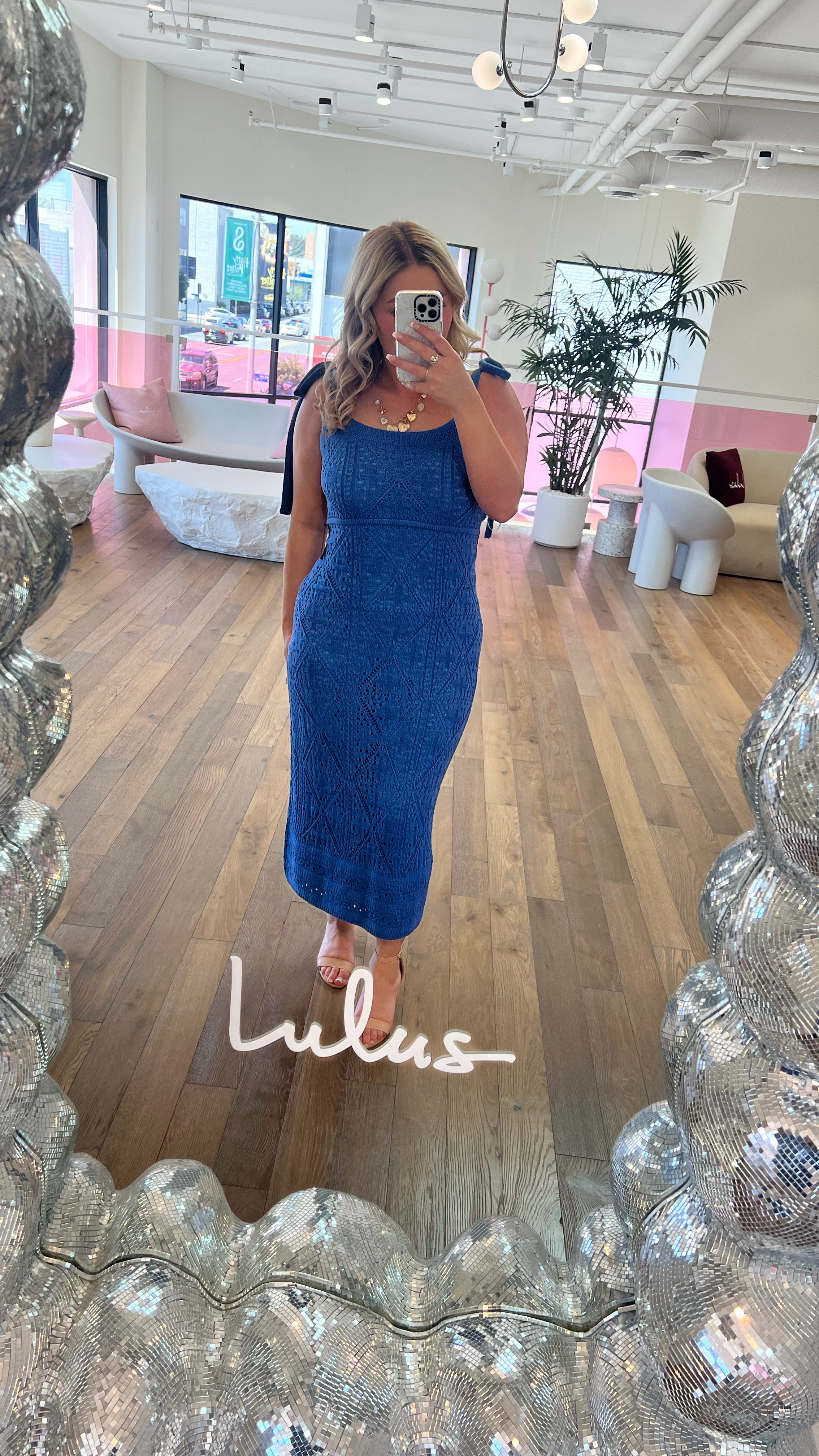 This blue😍😍 Love this stunning dress from Lulu’s💙

#LTKStyleTip #LTKTravel #LTKPetite