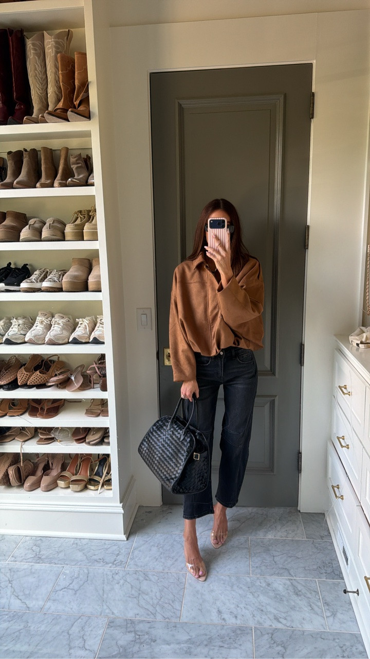 SARAH40 sitewide at Vici
Jeans 25
Top & jacket XS

#LTKootd #LTKSaleAlert