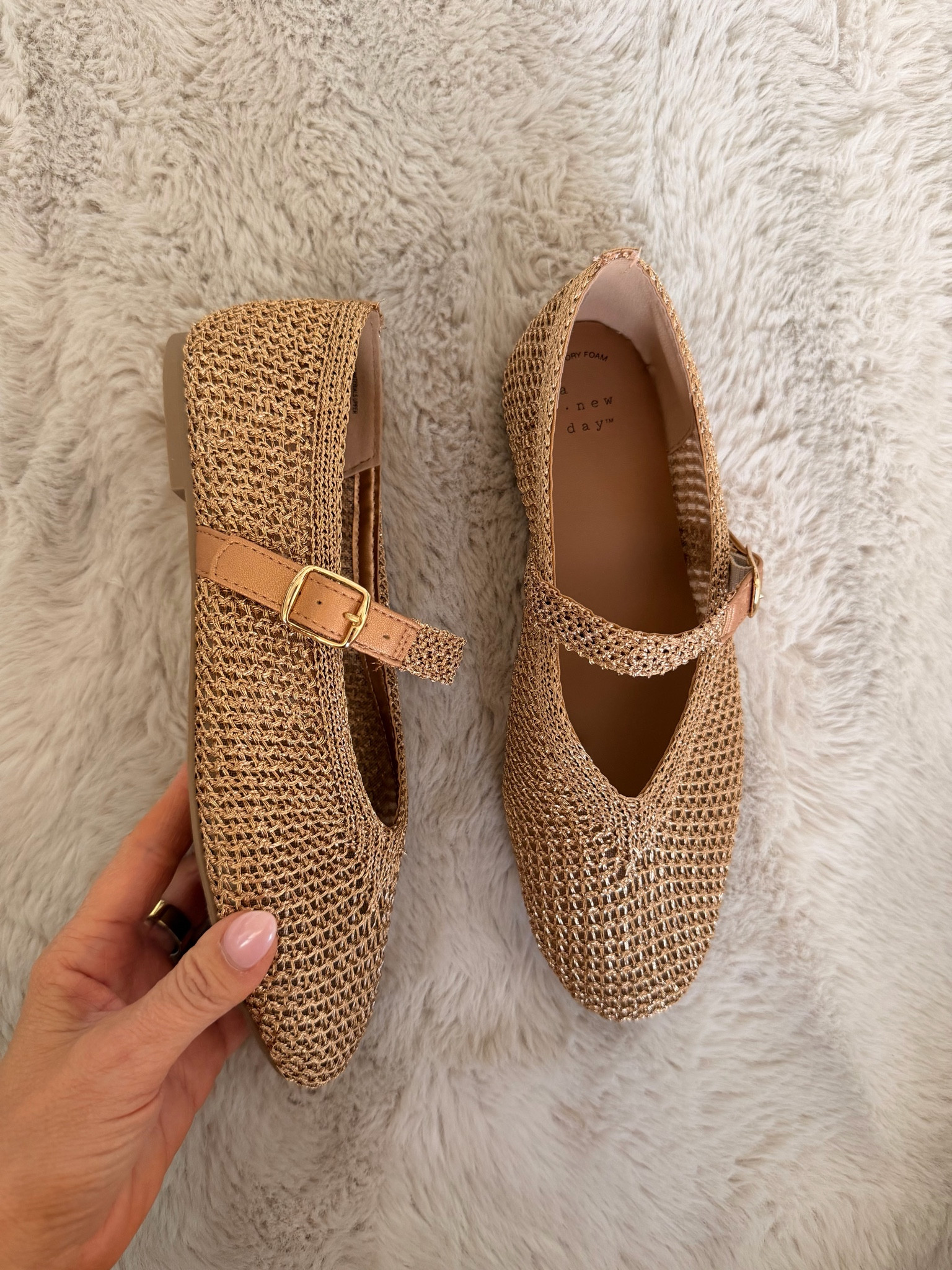 Adorable shoes for a tropical vacation 😍

#LTKmomlife #LTKmorningroutine #LTKselfcare