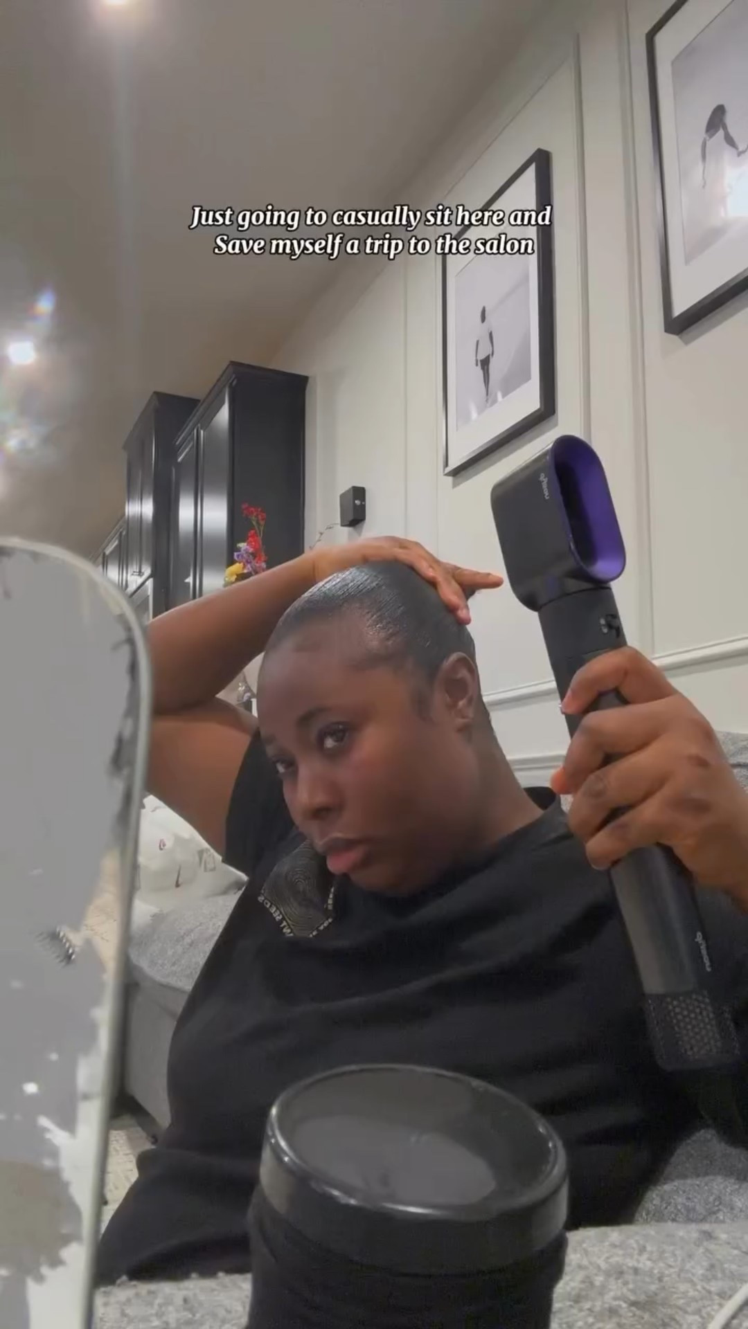 Do my sleep ponytail wit me ✌🏼 

.

.

#hairtutorial #sleekponytail #hair #diy #domyhairwithme