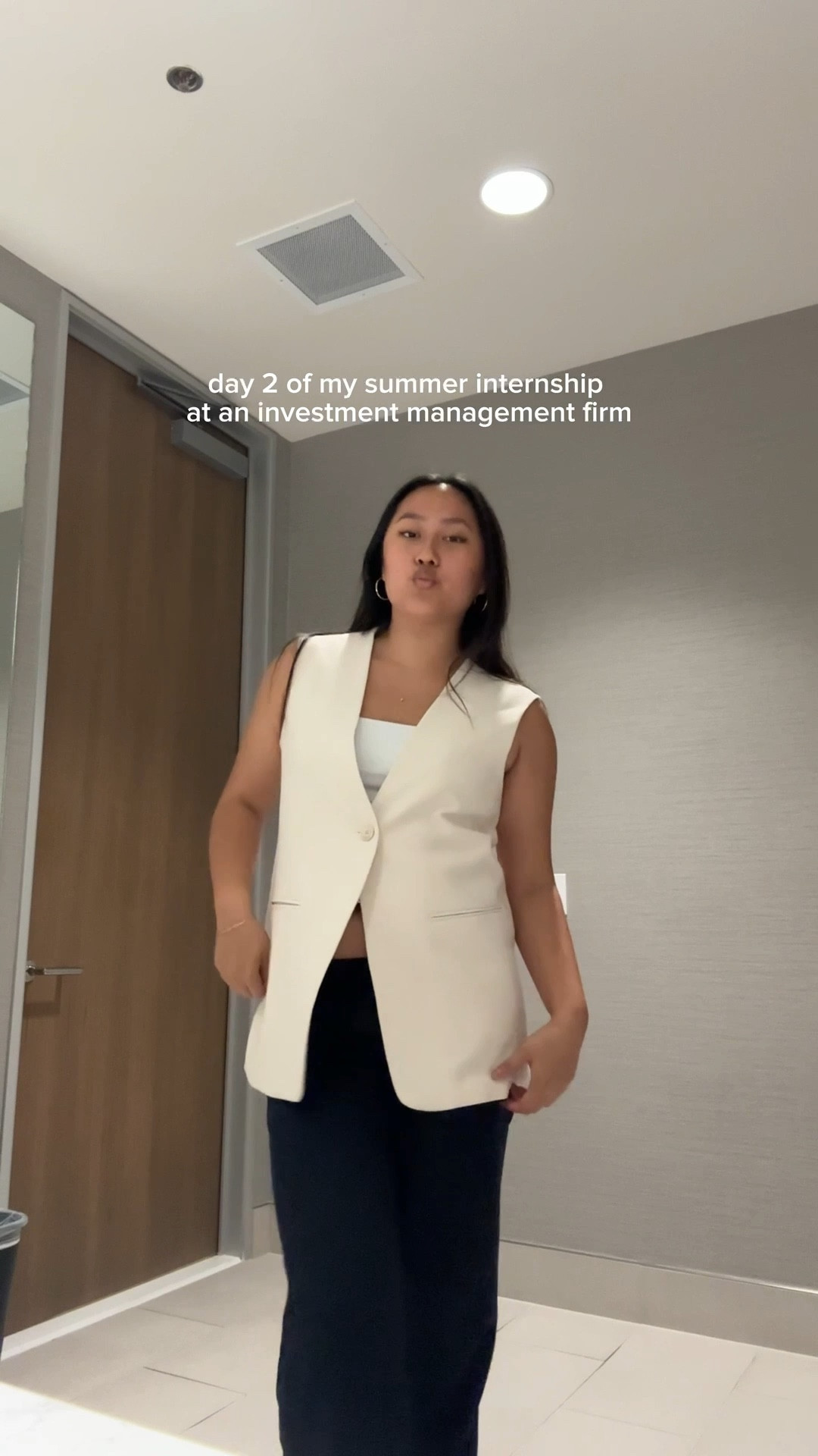 we love a vest moment 

first official day in the office and having the best time repping club monaco!! i couldn’t find the exact vest but here’s a rly similar and affordable one from target. the navy slacks i have no idea where i got them tbh but the white pairs with everything really well!! 

xoxo, jo



#LTKWorkwear